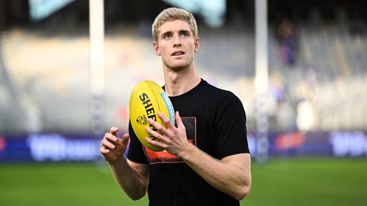 Tim English will be one of the top ruck picks in 2023. Picture: Daniel Carson/AFL Photos via Getty Images