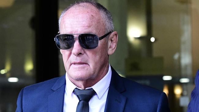 Chis Dawson is seen leaving the Downing Centre Local Court in Sydney, Thursday, June 20, 2019. Dawson, who was extradited from Queensland, is accused of murdering his wife Lynette in 1982. (AAP Image/Bianca De Marchi) NO ARCHIVING