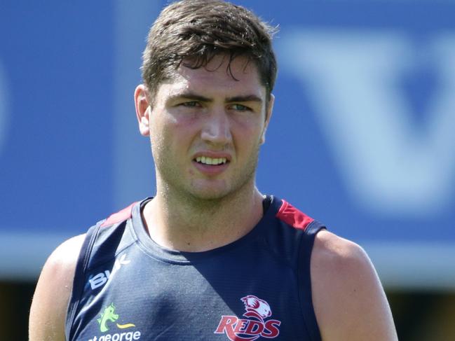 Red player Rob Simmons training at Ballymore. Pic Peter Wallis