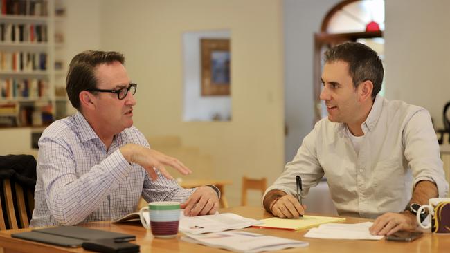 Treasury secretary Dr Steven Kennedy briefing Jim Chalmers at the Treasurer's Logan home. Picture: Supplied