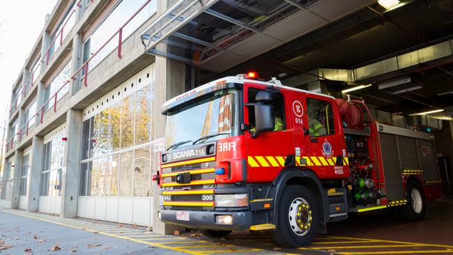 A man was seriously injured in a blaze at a Raymond St address in Wangaratta last night. Picture: Fire Rescue Victoria.