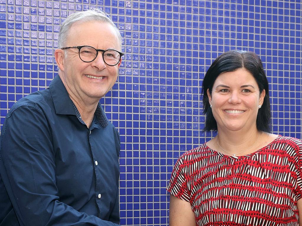 Federal Labor leader Anthony Albanese had a coffee with new NT Chief Minister Natasha Fyles. Picture: Sam Ruttyn