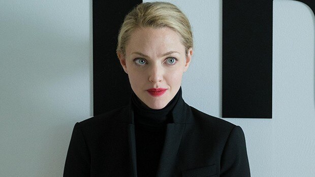 Amanda Seyfried is Elizabeth Holmes in The Dropout