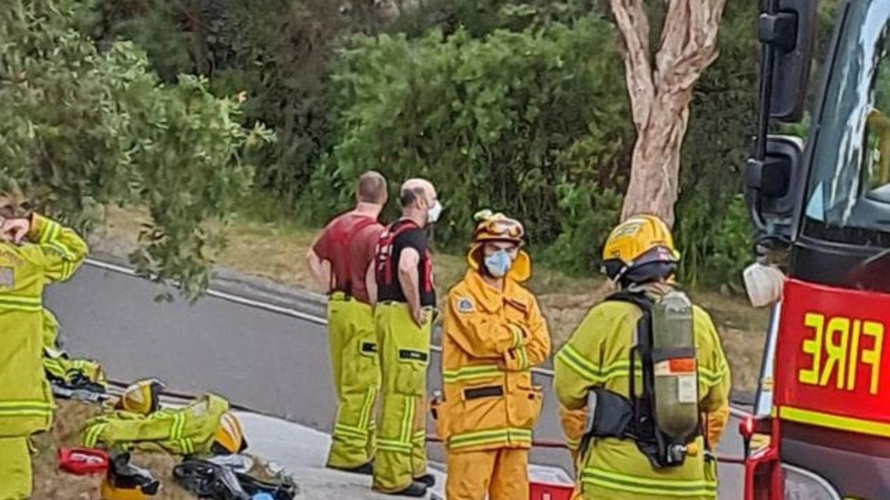 Teen hospitalised with burns as fire destroys Francis St, Tecoma home ...