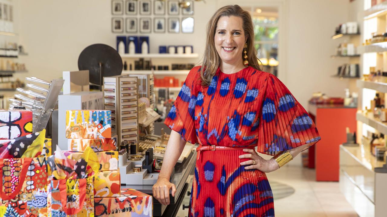 Beauty giant Mecca late with accounts