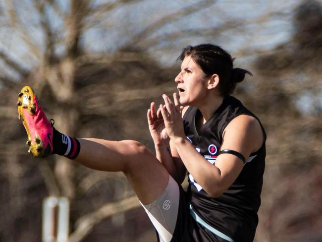 Alicia Heins in action for Casey Thunder in SFNL Division 1 women's. Picture: Supplied.