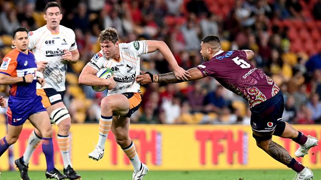 The Brumbies Bayley Kuenzle breaks past the defence. Picture: Getty Images