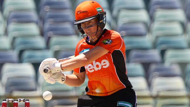 Elyse Villani scored 52 off 48 for the Perth Scorchers on Tuesday.