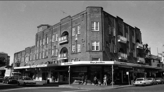 The Hays Jewellers shop at the corner of The Corso and Darley Rd, Manly, in 1991. Picture: Northern Beaches Library