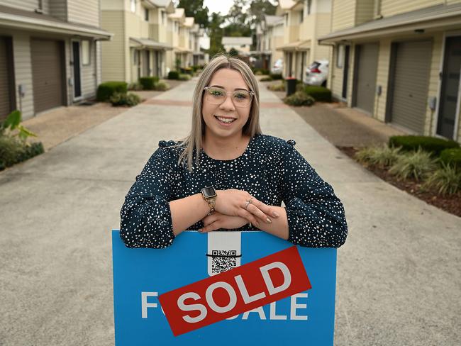 12/07/2023: Katelin Fox, 22 has broke free from the rental market after purchasing her first home, a townhouse in Petrie, northern Brisbane. (Katelin did not want her specific unit identified)  pic Lyndon Mechielsen/Courier Mail