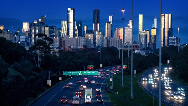 Motorists heading towards the city. Picture: Tony Gough