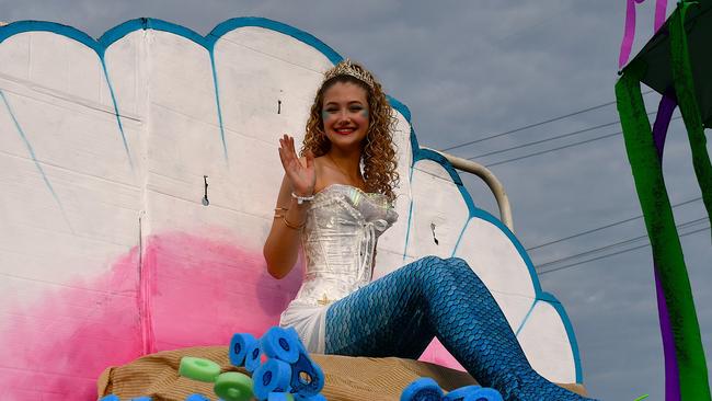 Ingham State High School. Photographs from the Maraka Festival Street Parade around the Ingham central business district on Saturday. In an ‘Under the Sea’-themed celebration of all things Hinchinbrook, school students, community organisations, emergency responders and contestants vying for the prized Queen and Princess titles paraded around Rotary Park in the centre of the town. Picture: Cameron Bates
