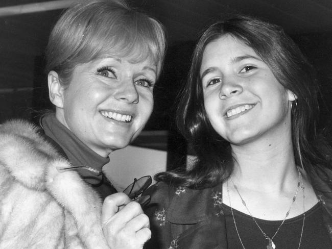 Debbie Reynolds with her daughter Carrie Fisher in 1972. Picture: Getty