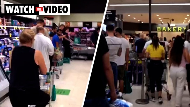 Woolworths queues before three-day lockdown