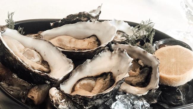 Shuck on Tedder is an award-winning seafood restaurant.