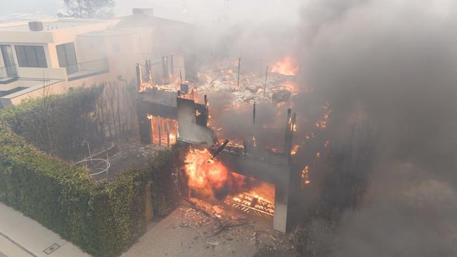 Leighton Meester and Adam Brody's house burns down amid the Pacific Palisades wildfire. Picture: Backgrid