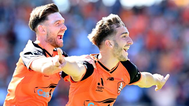 Carlo Armiento (right) celebrates with teammate Jay O’Shea after scoring against Sydney FC. Picture: Bradley Kanaris/Getty Images