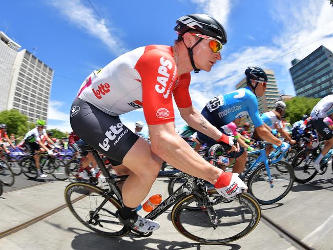 ADELAIDE, AUSTRALIA - JANUARY 21: Andre Greipel of Germany and Lotto Soudal competes during stage six of the 2018 Tour Down Under on January 21, 2018 in Adelaide, Australia.  (Photo by Daniel Kalisz/Getty Images)