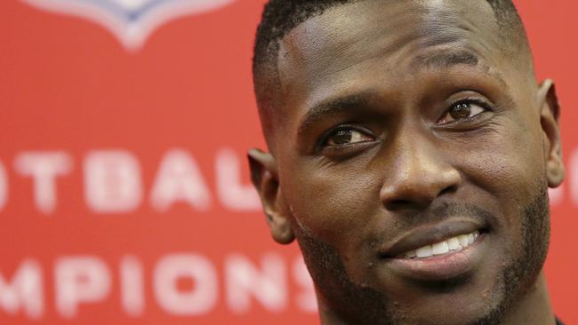 Pittsburgh Steelers wide receiver Antonio Brown talks with reporters.