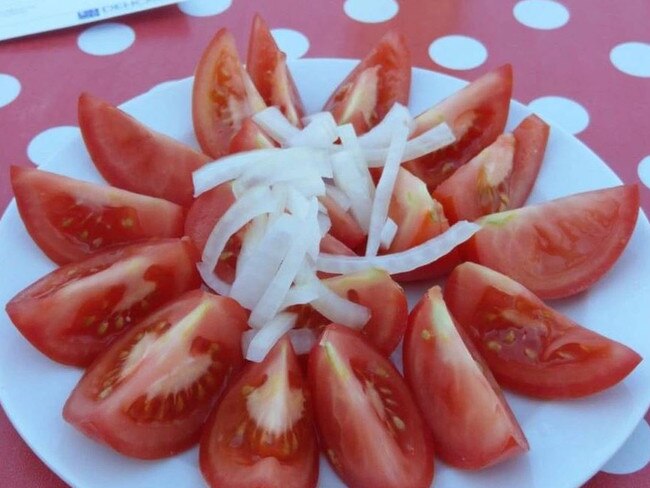 The tourist was less than impressed by this salad offering. Picture: Reddit
