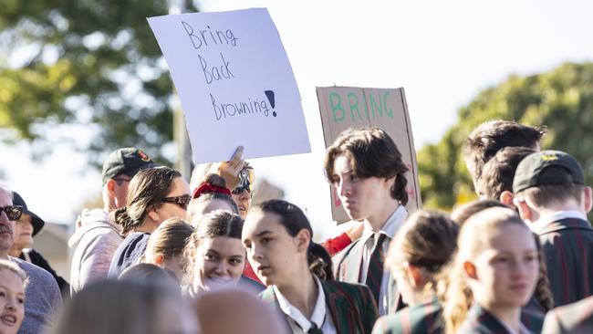 Hundreds of students and parents gathered at the corner of St PaulÃ¢â¬â¢s School protesting the sacking of the school principal Paul Browning.
