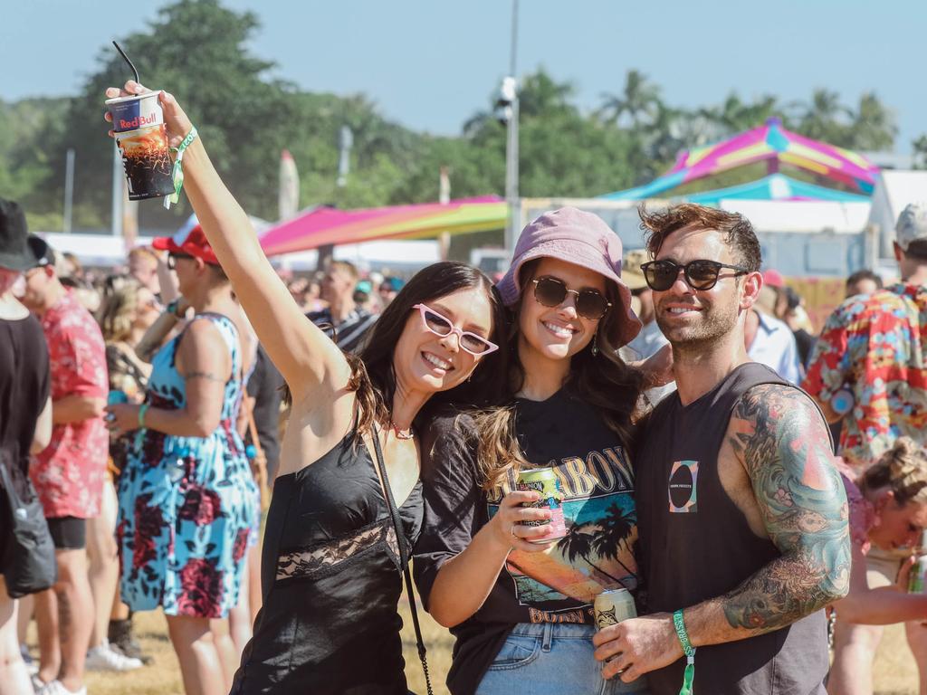 Sydney Ryan , Lisa Puglisi and Luke MacDonald at BASSINTHEGRASS 2021. Picture Glenn Campbell