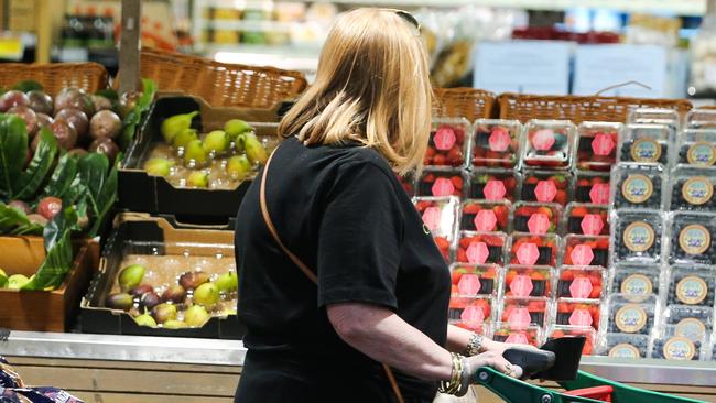 SYDNEY, AUSTRALIA: Newswire Photos: APRIL 23 2024:A general view of members of the public doing grocery shopping at a Fruit Market on the Northshore of Sydney ahead of the Federal Budget. Picture: NCA Newswire / Gaye Gerard