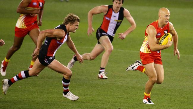 Gary Ablett sprints away from the Saints last season.