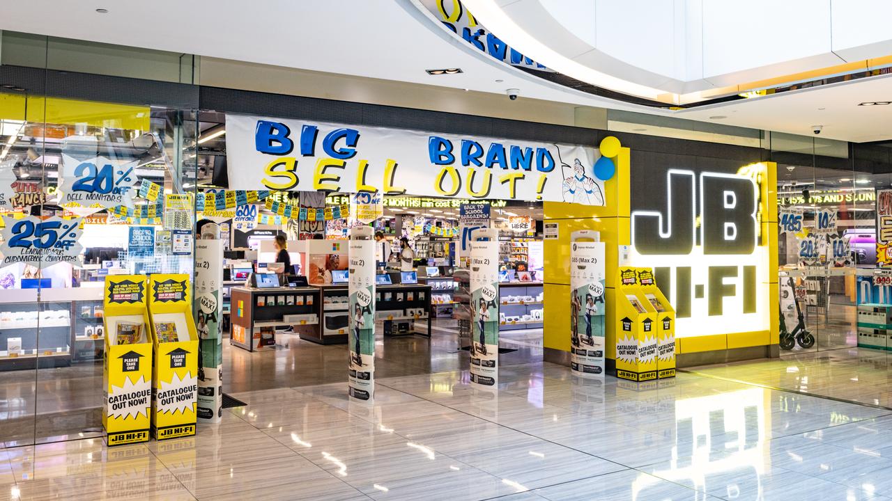 JB HiFi boss Terry Smart calls out heightened uncertainty, slashes