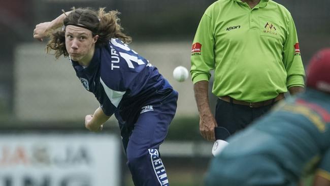 Tommy Turnock bowling for Pearcedale. Picture: Valeriu Campan