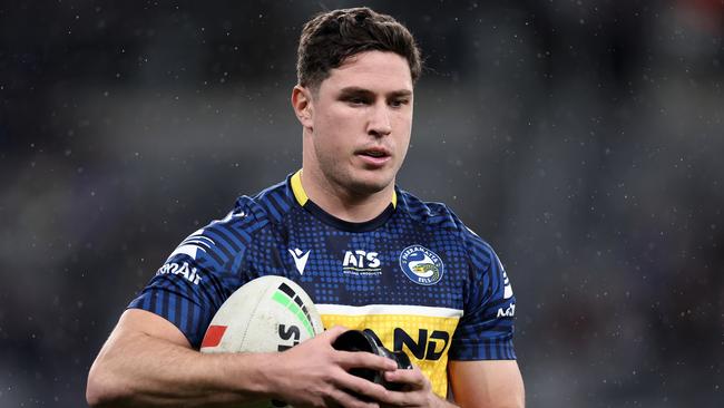 SYDNEY, AUSTRALIA - JULY 04: Mitchell Moses of the Eels warms up during the round 18 NRL match between Parramatta Eels and South Sydney Rabbitohs at CommBank Stadium, on July 04, 2024, in Sydney, Australia. (Photo by Cameron Spencer/Getty Images)