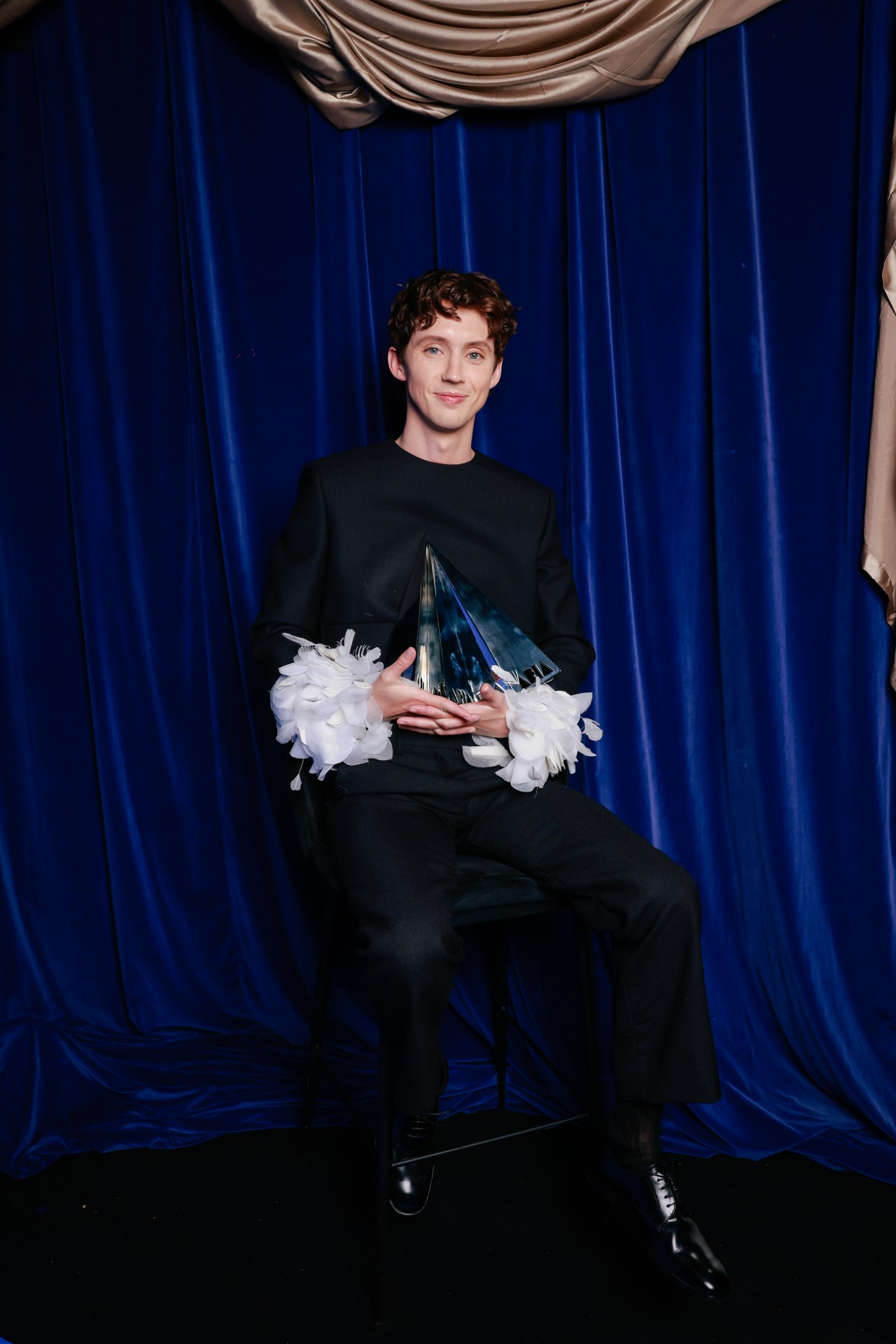 <p>Troye Sivan wears Prada at the 2023 ARIA Awards.</p>