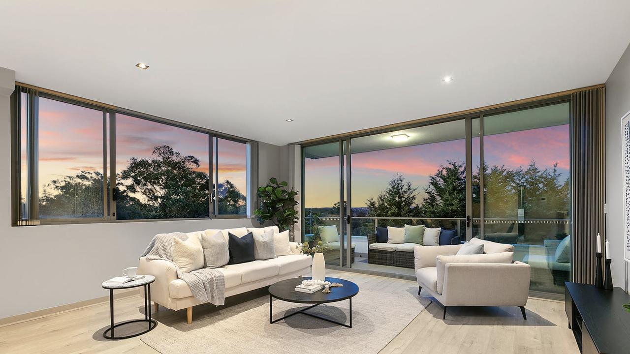 A three-bedroom, two-bathroom apartment at <a href="https://www.realestate.com.au/sold/property-apartment-nsw-lindfield-145709868" target="_self">1B302/3-11 Burleigh St, Lindfield</a> sold for $1.825m by The Marshall Group RE's Jessica Liu