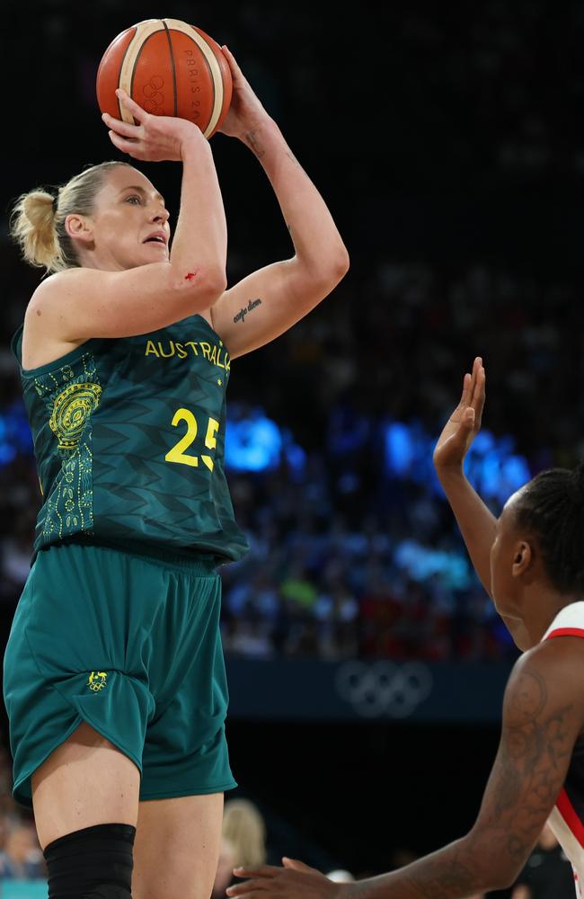 Lauren Jackson pus up a shot against the USA. Picture: Gregory Shamus/Getty Images