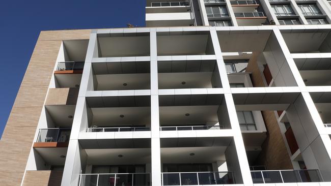 Combustible cladding is in the Rise apartment building in Parramatta. Builder Toplace, which was compliant in putting it in, is now being sued by the building’s body corporate. A directions hearing is listed for August 2 in the Supreme Court.