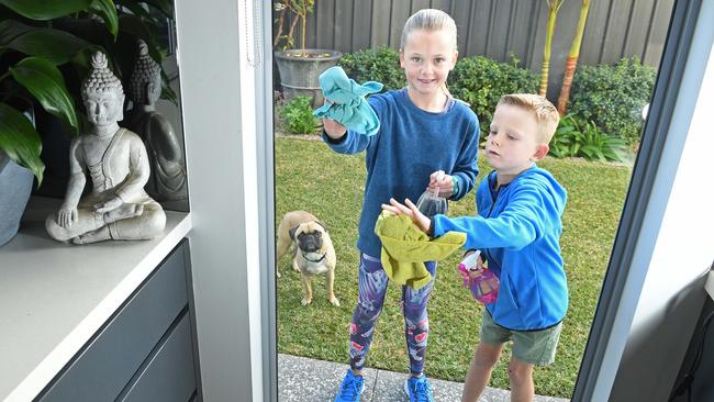 Sahra, 10, and Baxter, 6, get pocket money for chores around the house. Picture: Tom Huntley