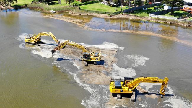 Dredging the Eastern Basin of Narrabeen Lagoon in October 2018. Picture: Manly Daily