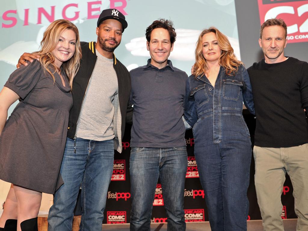 Clare Kramer, Donald Faison, Paul Rudd, Alicia Silverstone and Breckin Meyer reunited more than 20 years after Clueless premiered. Picture: AP)