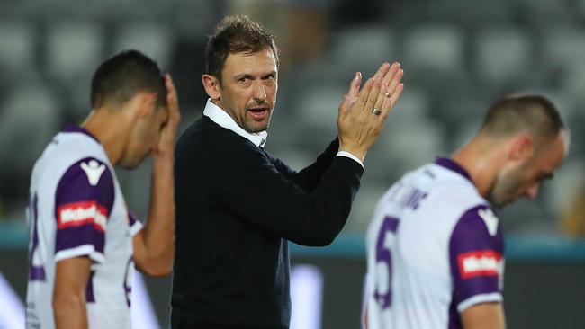 Perth Glory coach Tony Popovic celebrates the win over the Mariners on Sunday. Picture: Getty Images