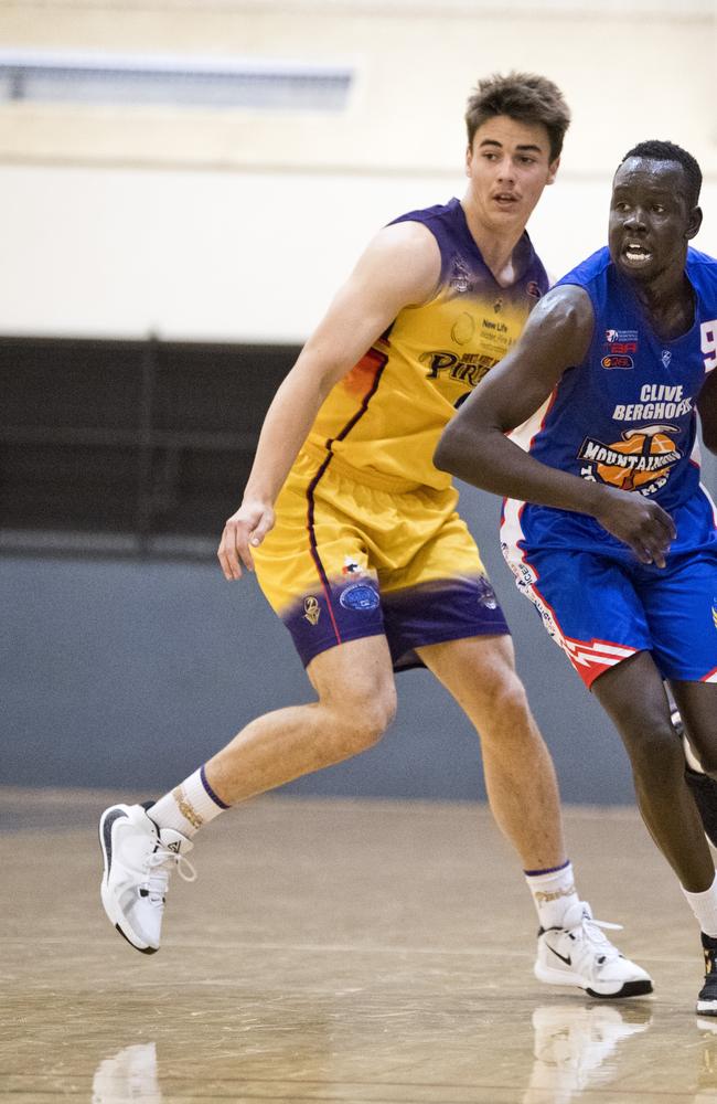 Cameron Gordon in action for the South West Metro Pirates (yellow) in this year’s QSL.