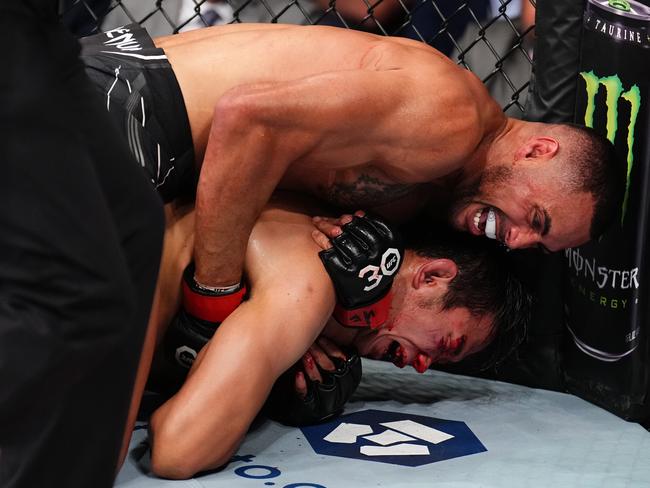 Carlos Ulberg chokes out Da Woon Jung in confusing circumstances. Picture Chris Unger/Zuffa LLC/Getty Images