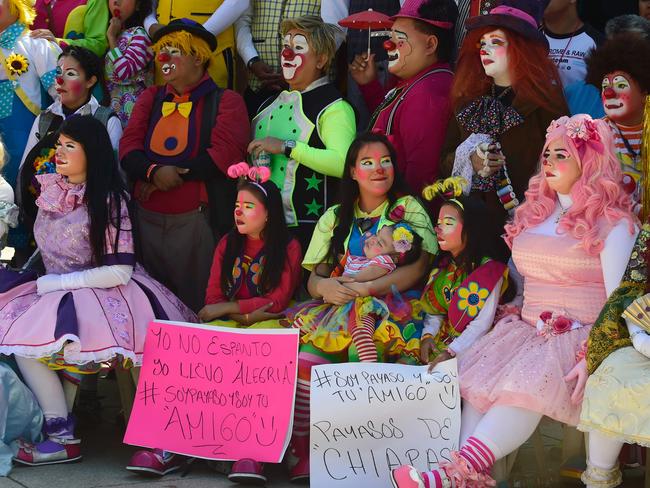 <!DOCTYPE html PUBLIC "-//W3C//DTD HTML 4.0 Transitional//EN" "http://www.w3.org/TR/REC-html40/loose.dtd"><html><body><p>Clowns pose during the family photo at the XXI Convention of Clowns, at the Jimenez Rueda Theatre, in Mexico City on October 19, 2016. Picture: AFP PHOTO / Alfredo ESTRELLA</p></body></html>