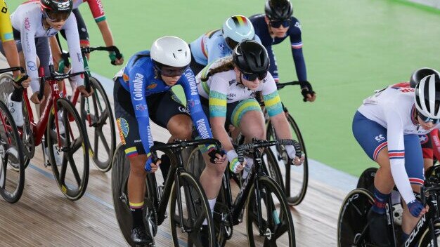 Central Coast cyclist Nicole Duncan has won a world crown in the scratch race at the junior worlds. Pics: Supplied