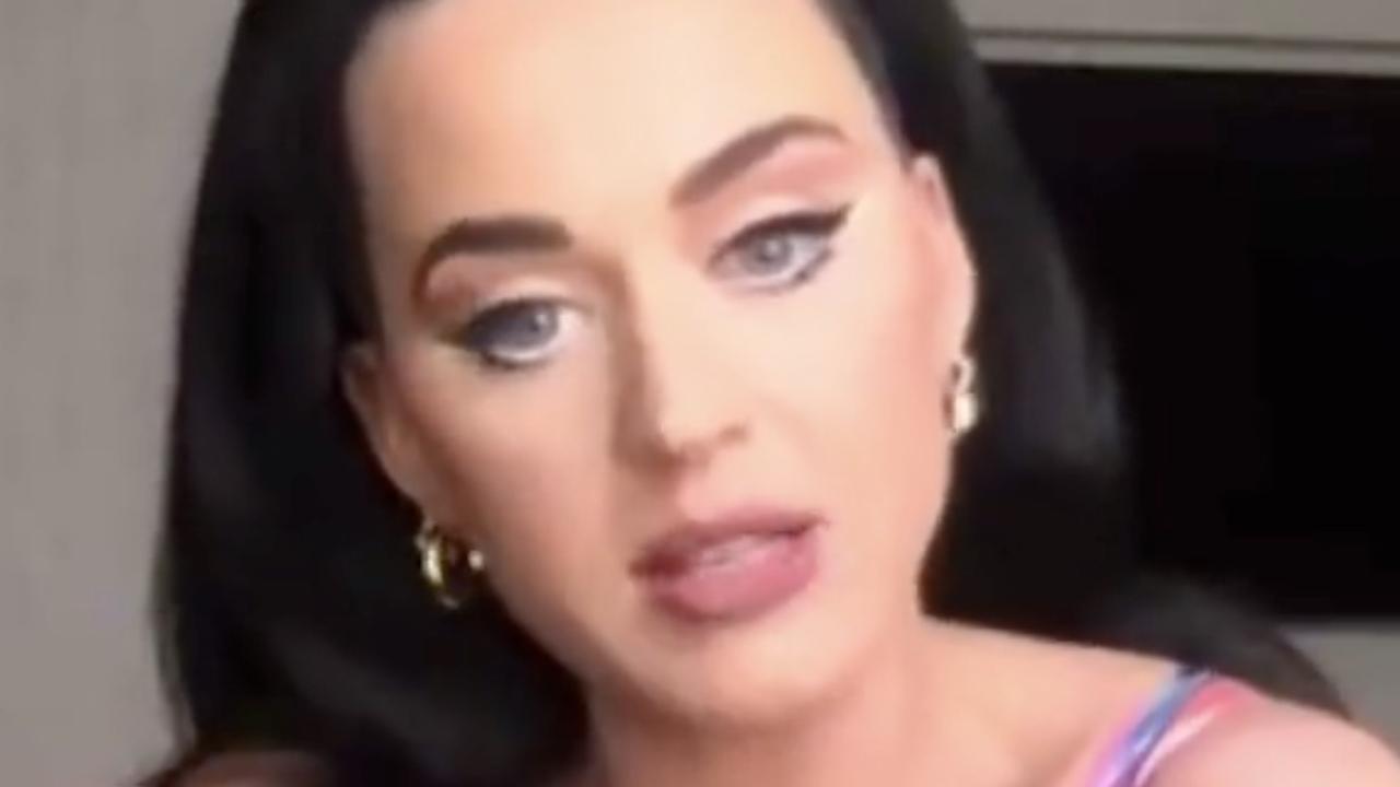 Katy Perry reveals Orlando Bloom 'leaves dental floss everywhere