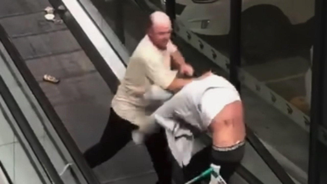 Violent fight beaks out in shopping centre