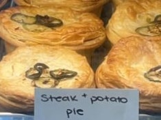 Single meat pie pic drives Aussies insane. Picture: Reddit