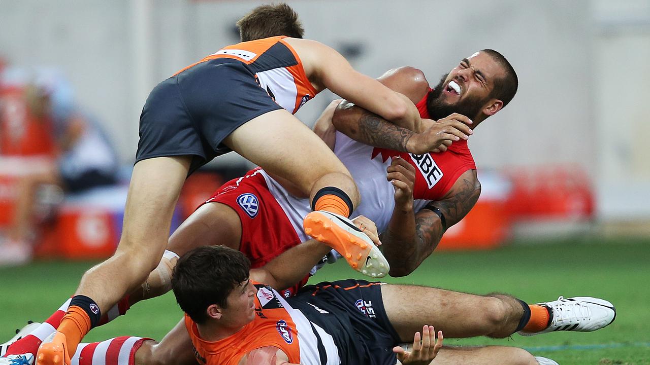 Greene and Franklin clash in Buddy’s first game as a Swan. Picture: Phil Hillyard