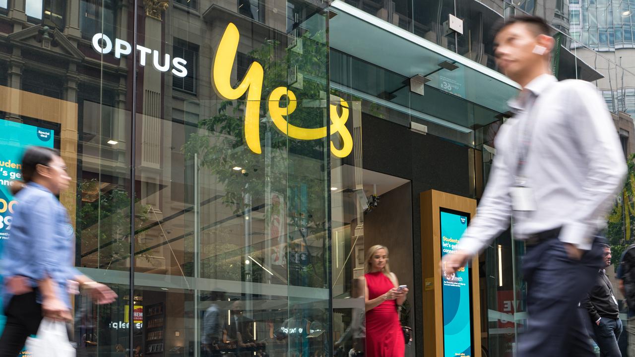 The Optus blackout hit about 10.2 million Australians. Picture: NCA NewsWire / Flavio Brancaleone