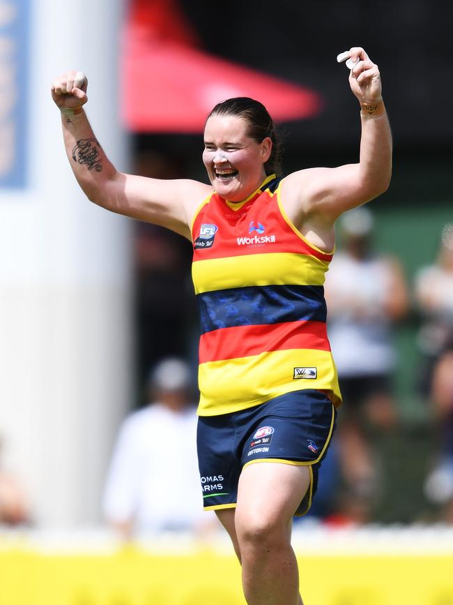 Sarah Perkins of the Adelaide Crows celebrates the final siren during the round three AFLW match between the Adelaide Crows and the Western Bulldogs at Norwood Oval on February 17, 2018 in Adelaide, Australia. (Photo by Mark Brake/Getty Images)