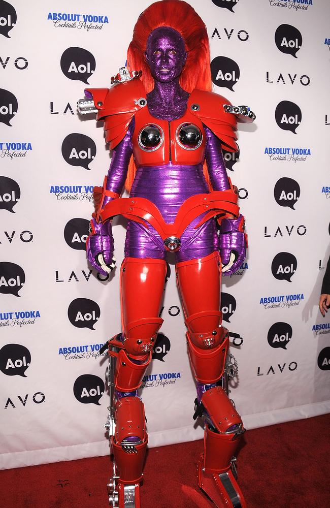 Yes, that terrifying purple robot is Heidi Klum sans-toenails. Picture: Getty Images.